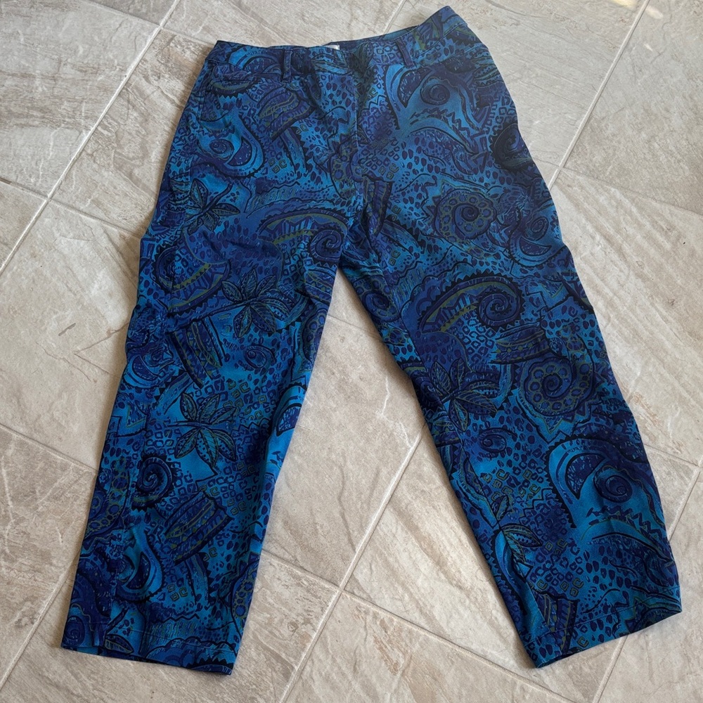 Chico’s Blue Teal Paisley Cropped Pants